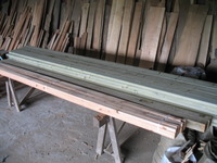 木材加工や塗装などは、
当社作業場で行いました。
