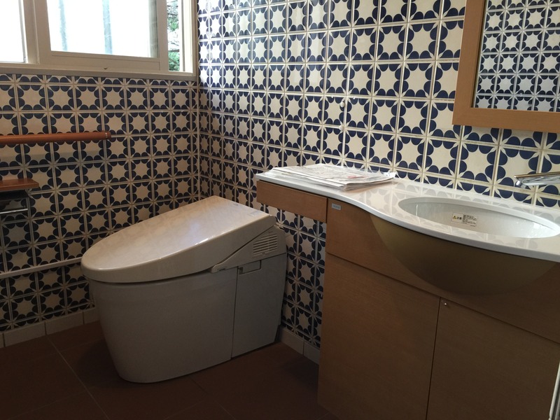 天井と壁はそのまま　トイレリフォーム